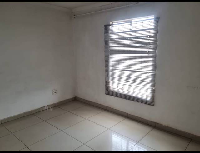 2 BEDROOM HOUSE FOR SALE IN EVATON WEST